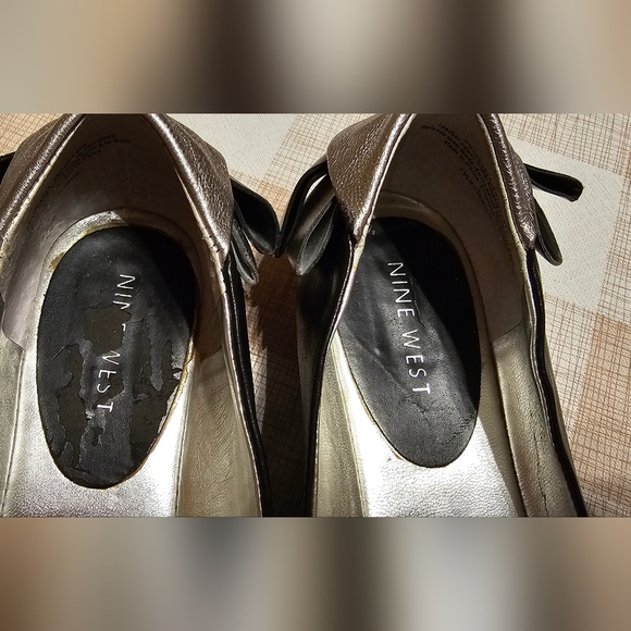 Nine West Women's Moyen Flat Black Leather Ballerina, 7½ B-5 - Picture 6 of 7